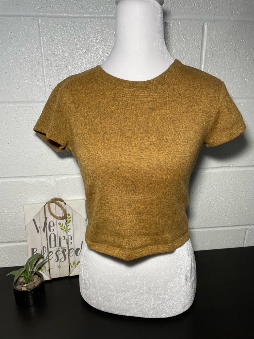 Forever 21 Mustard Cropped Tee - Short Sleeve